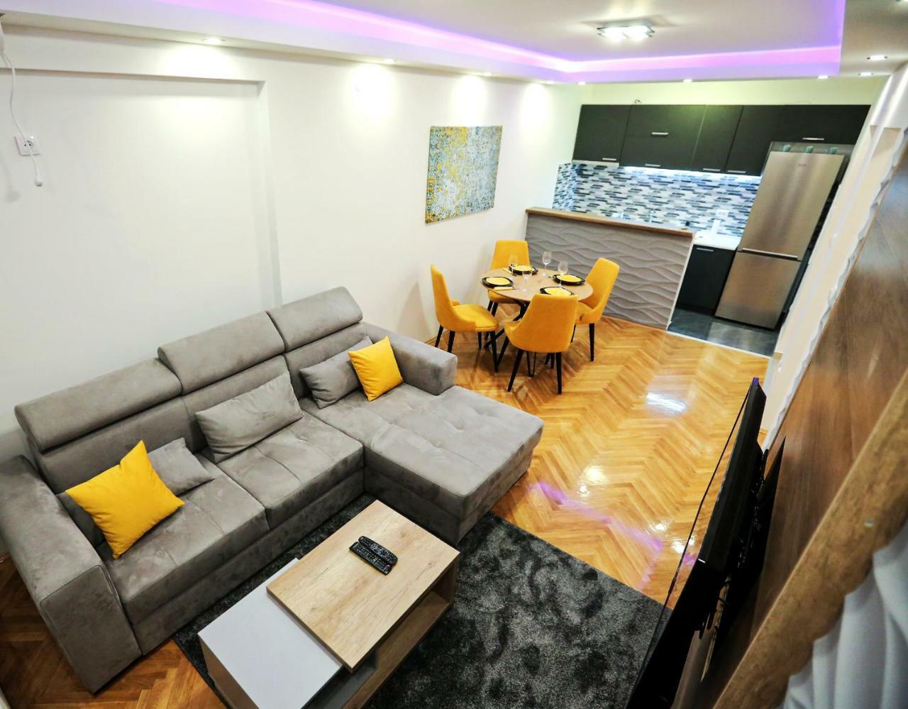 Jacuzzi Oasis Apartment Novi Sad Exterior foto